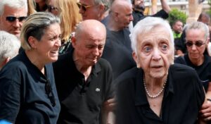 ΕΚΤΑΚΤΟ: ΔΙΑΓΝΩΣΤΗΚΕ ΜΕ ΚΑΡΚΙΝΟ Ο ΠΑΤΕΡΑΣ ΤΟΥ ΜΑΖΩΝΑΚΗ – ΤΡΑΓΙΚΗ ΕΙΡΩΝΕΙΑ ΤΟ ΣΗΜΕΙΟ ΠΟΥ ΕΧΕΙ