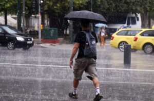ΕΚΤΑΚΤΟ δελτίο από την ΕΜΥ – Ανοίγουν οι ουρανοί, ΜΕΓΑΛΗ προσοχή