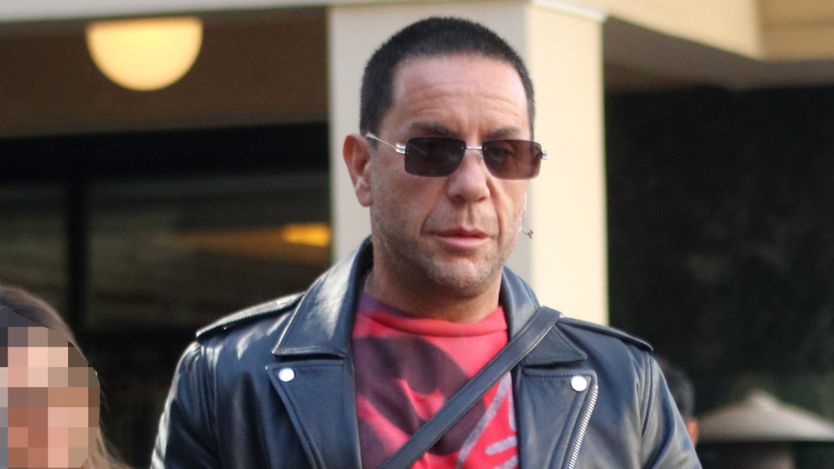 Σοκ με το σπίτι του Μαζωνάκη - Η αποκάλυψη για το φως που προκαλεί ερωτηματικά