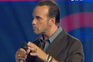 The Voice – Ράκος ο Μουζουράκης για τον Μαζωνάκη: «Βρισκόμαστε ακόμα σε σοκ»