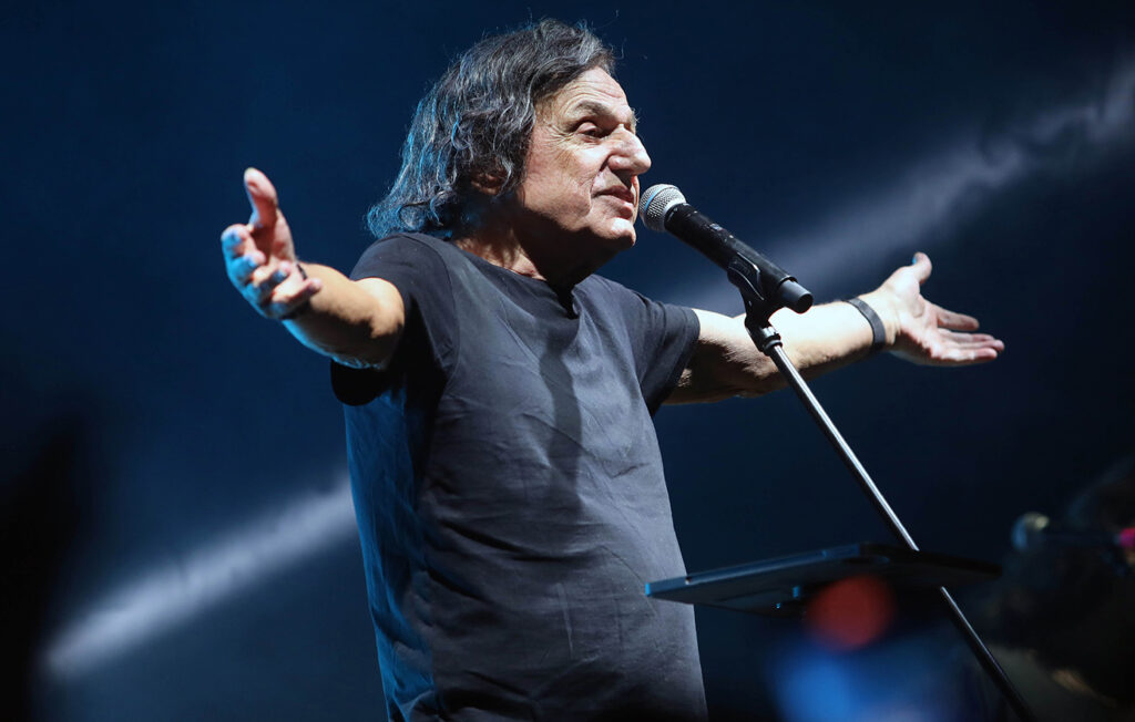 ΕΚΤΑΚΤΟ! ΑΥΤΗ ΕΙΝΑΙ Η ΑΛΗΘΕΙΑ ΓΙΑ ΤΟΝ ΒΑΣΙΛΗ ΠΑΠΑΚΩΝΣΤΑΝΤΙΝΟΥ, ΔΕΙΤΕ ΤΙ ΕΚΑΝΕ ΜΟΛΙΣ ΤΩΡΑ