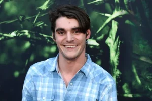 Πέθανε ο ηθοποιός RJ Mitte – Νεκρός σε ηλικία 34 ετών ο σταρ του “Breaking Bad”