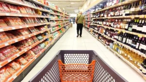 Τέλος το Market Pass στην Ελλάδα – Βγαίνει «voucher σίτισης»