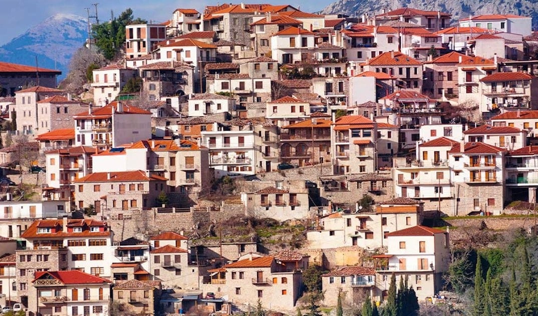 Τηλεργασία από το χωριό: Επιδότηση 90% του μισθού και ασφαλιστικών εισφορών για 12 μήνες
