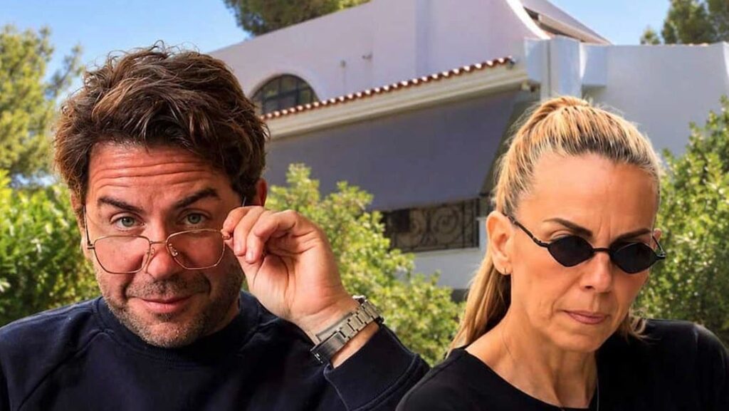 Μαζωνάκης: O ιδιοκτήτης της βίλας ζητάει το νοίκι- Η αυστηρή οδηγία της Βάσως για τα προσωπικά αντικείμενα του αδερφού της