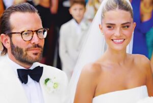 Ο Φίλιππος Βαρβέρης και η Εβίτα Μιχαλοπούλου παντρεύτηκαν σε έναν ονειρικό γάμο στη Μύκονο