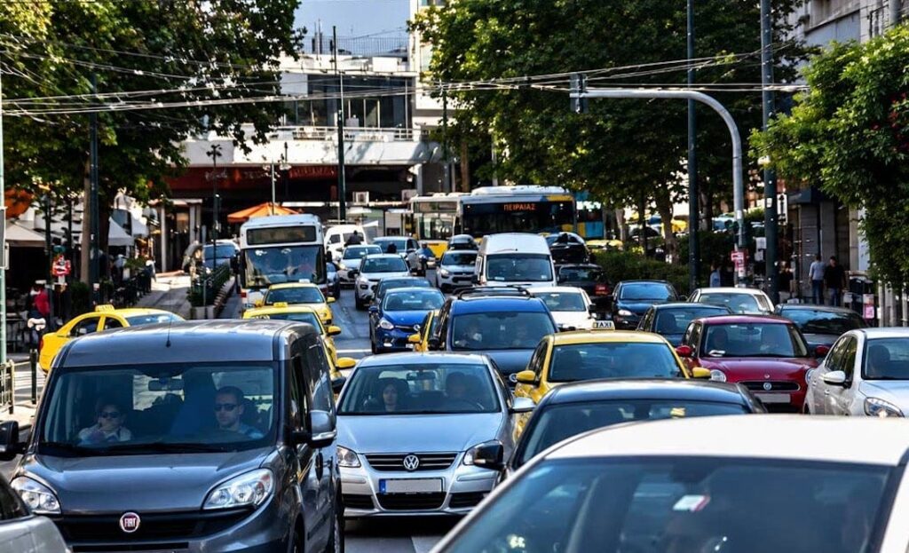 Έρχεται «κόφτης» για 14.000 αυτοκίνητα: Ποιες πινακίδες «τελειώνουν» και τι πρέπει να κάνουν οι ιδιοκτήτες;