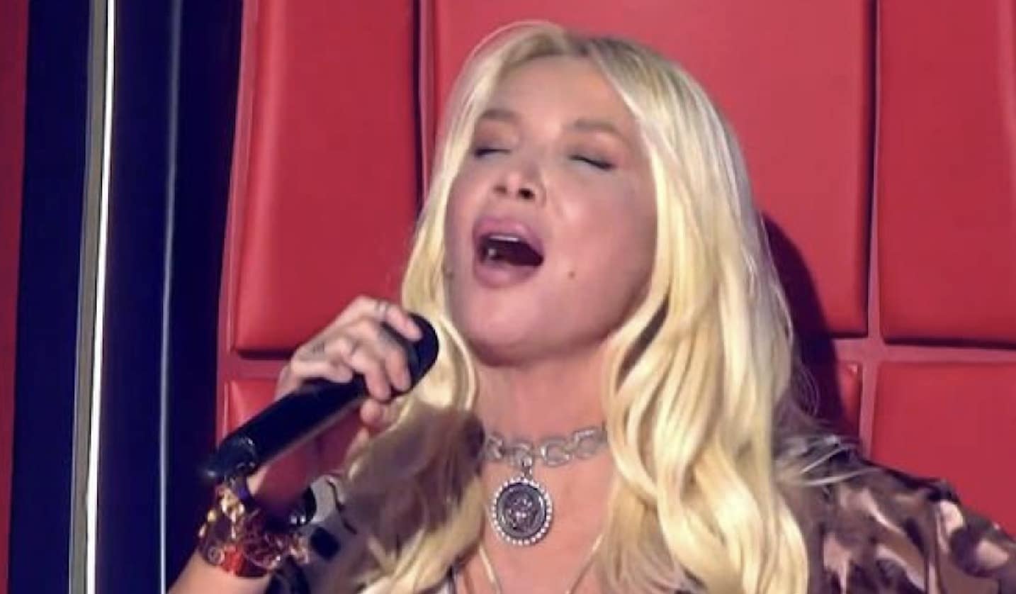 The Voice: Η Πάολα έκανε το χατίρι διαγωνιζόμενου και τραγούδησε Στέλιο Καζαντζίδη με μοναδικό τρόπο