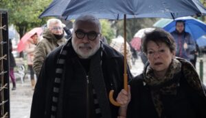 Συγκλονιστικές στιγμές στο Θέατρο Χορν: Πέθανε η σύζυγος του Δημήτρη Πιατά, αλλά εκείνος έπαιξε κανονικά – Το αποκάλυψε ο Γιάννης Βούρος