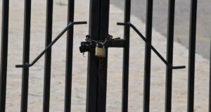 Τραγωδία σε σχολείο: Κατέρρευσε οροφή – Νεκροί μαθητές