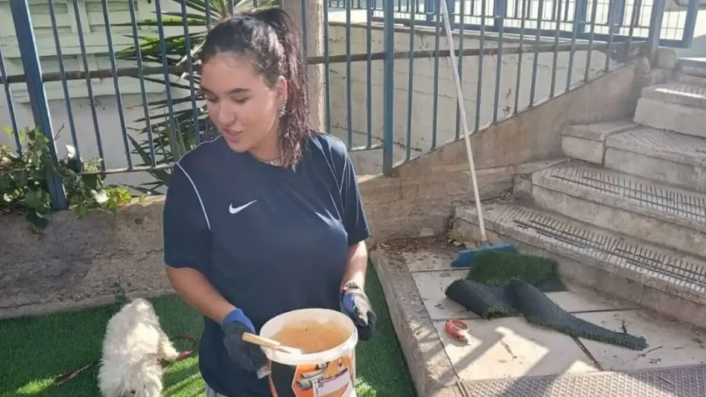 Θρήνος για τη νεκρή 20χρονη στη Θεσσαλονίκη