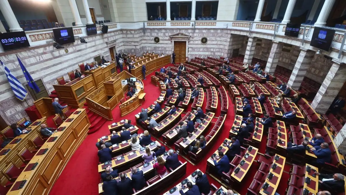 Τέλος πασίγνωστος βουλευτής στην Ελλάδα - Παρέδωσε την έδρα του